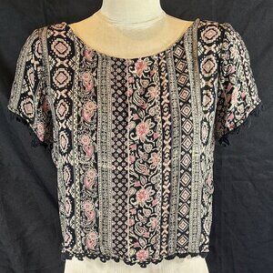 Women's FOREVER 21 Black Pink Floral Paisley Knit Top Lace Trim Size S Cropped